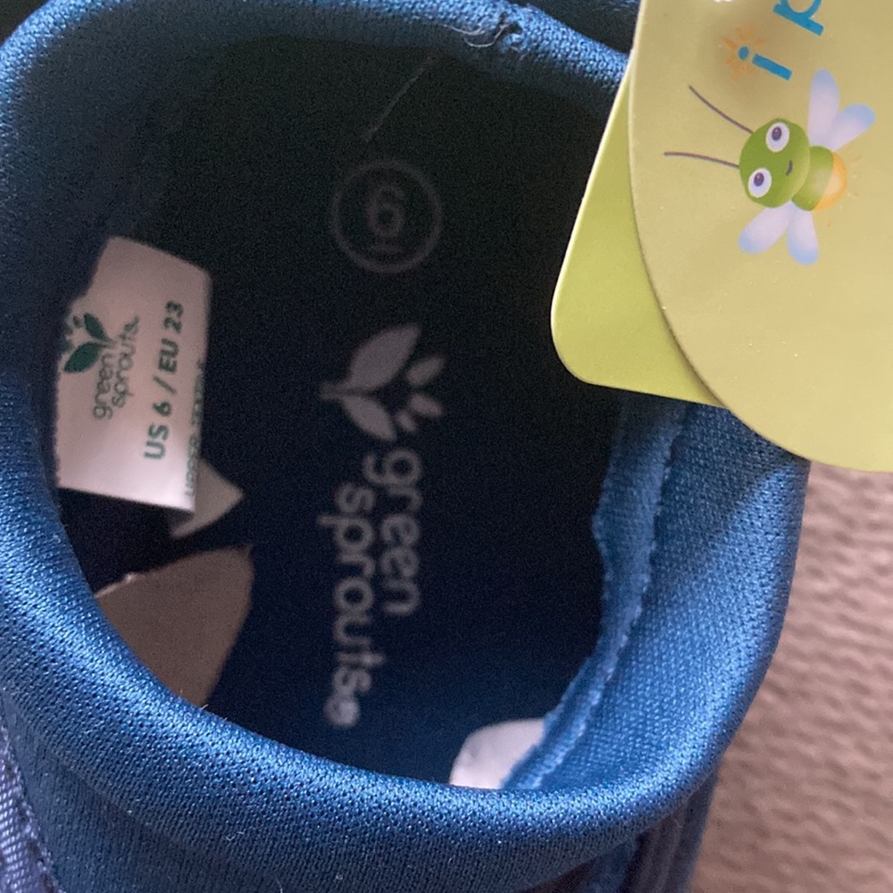 Green Sprouts toddler water shoes - Picture 2 of 3